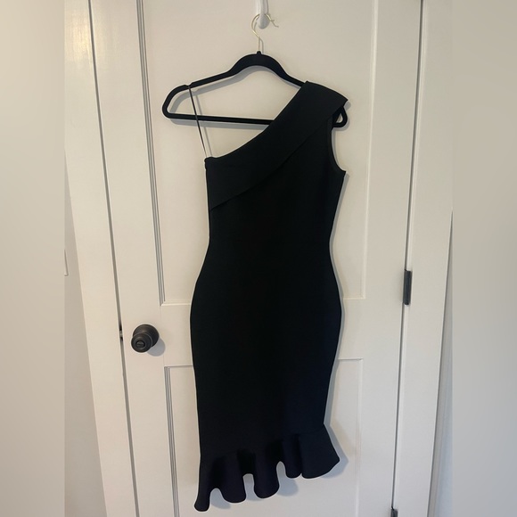 Black one shoulder dress - Picture 1 of 2